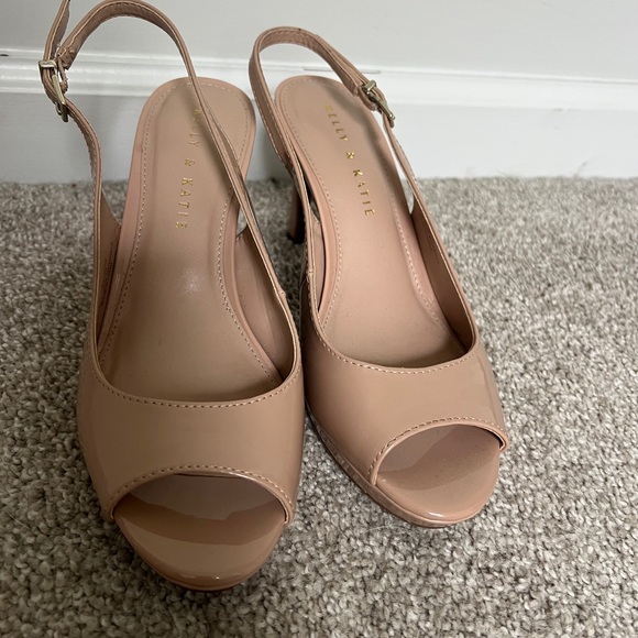 EUC Elegant Kelly & Katie Faux Patent Nude Slingback 4”Heels, Gently Used size 8 - Picture 2 of 14